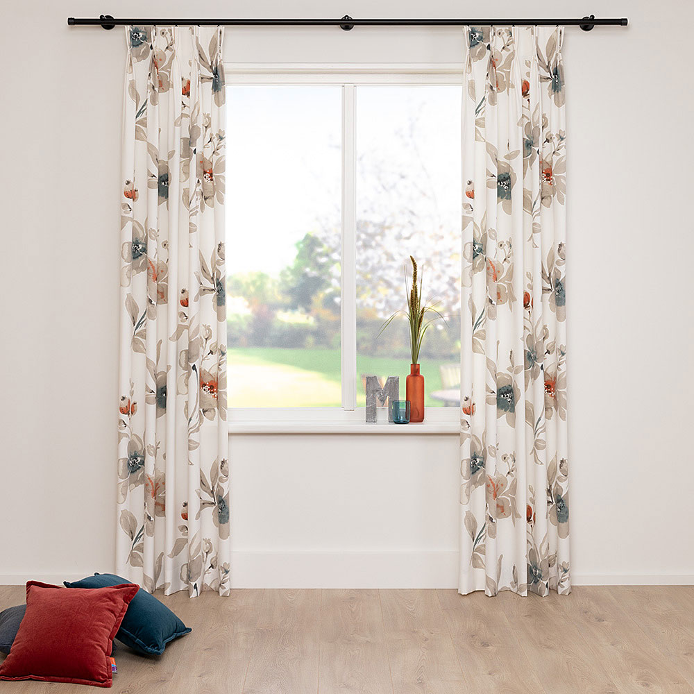 A House of Happiness Dream gordijnstof van 86% Polyester, 14% Recycled pet, 140 cm, verkrijgbaar in 2 kleuren.