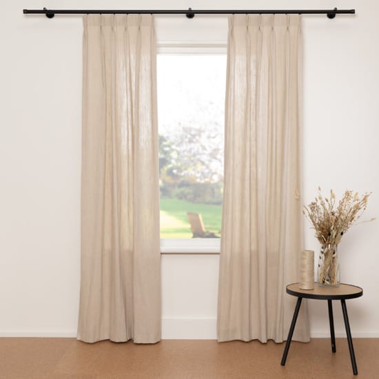 A House of Happiness Harvest vitrage van 80% Jute, 20% Katoen, 311 cm, verkrijgbaar in 1 kleuren.