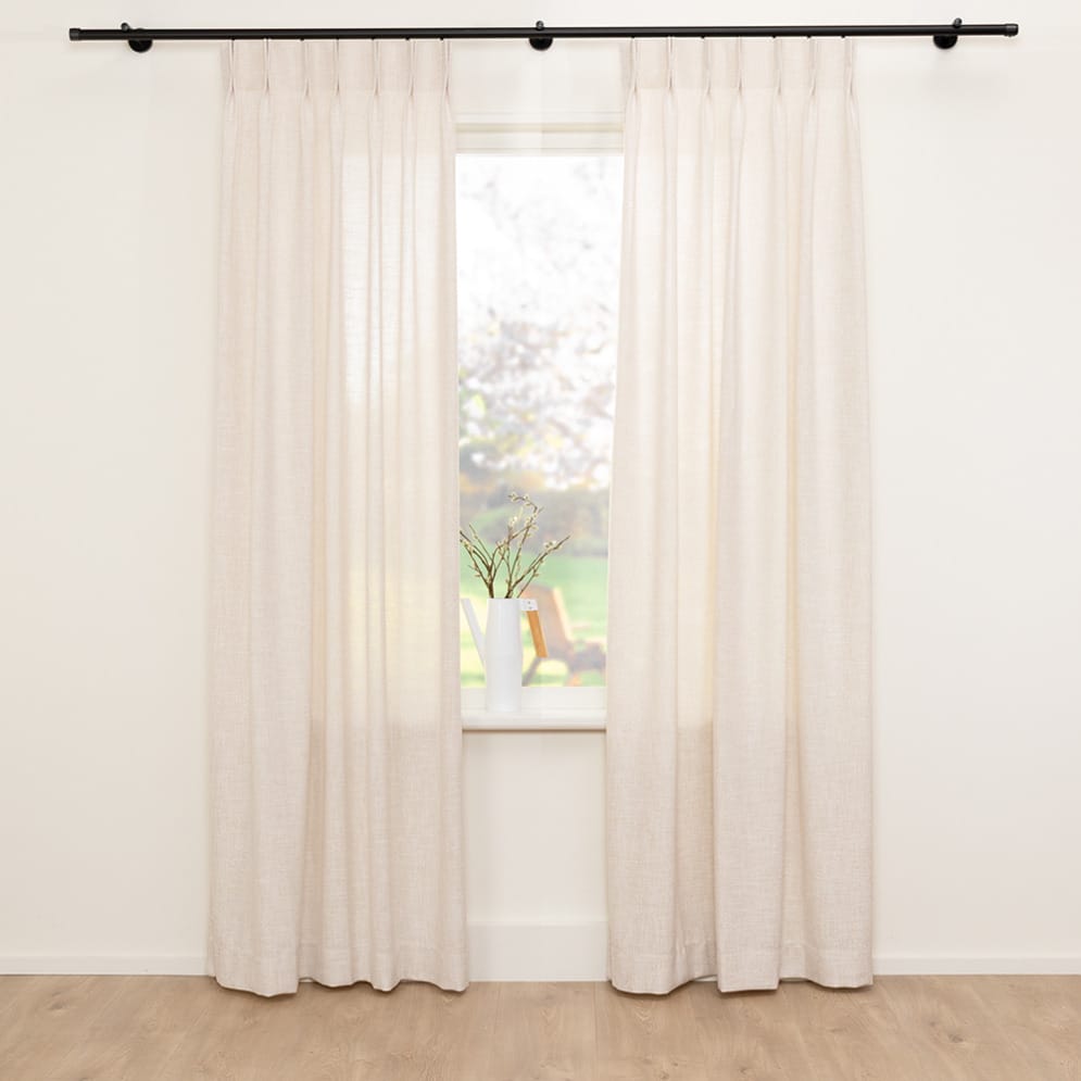 A House of Happiness Sahara gordijnstof van 76% Recycled pet, 24% Polyester, 300 cm, verkrijgbaar in 14 kleuren.
