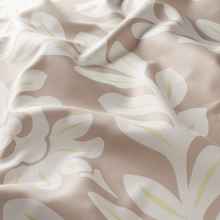 Chivasso Arabesque overgordijnstof in kleur CH3338/060