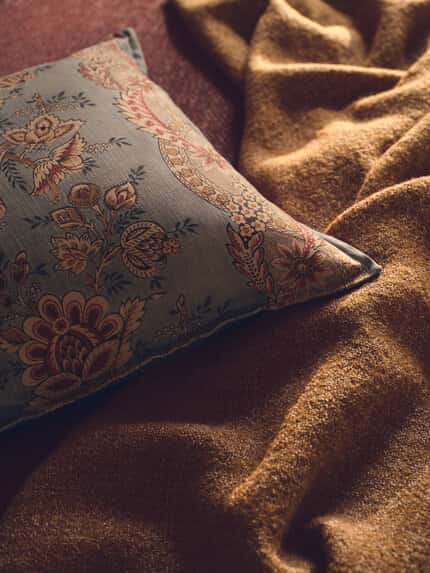 Hodsoll McKenzie Highgate Floral RE toegepast in een interieur