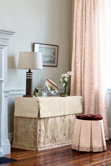 Hodsoll McKenzie Kendall Vine toegepast in een interieur