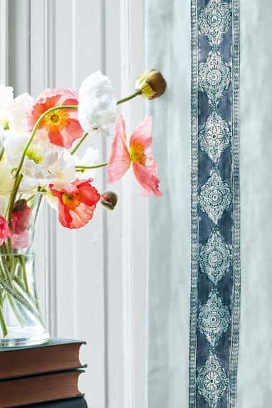 Hodsoll McKenzie Kingsley Indienne toegepast in een interieur