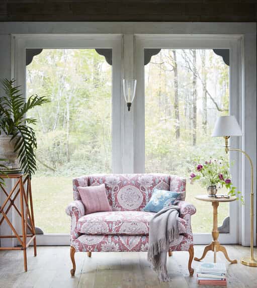 Travers Gazebo Vine interieurinspiratie Travers Gazebo Vine toegepast in een interieur