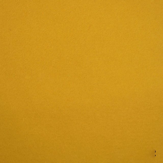 Hollandfelt wolvilt – kleur 12 mosterd Kleurstaal Hollandfelt wolvilt 12 mosterd