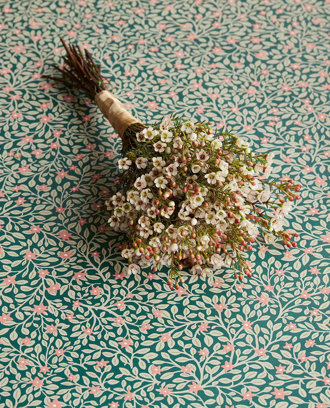 POSY 316056 Eijffinger behang 2 Eijffinger Behang POSY 316056 A inspiratie bij behang winkel Rotterdam TULAY Behang Rotterdam